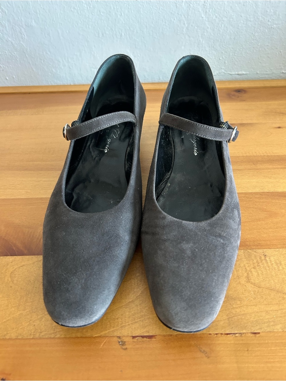 Vintage Robert Clergerie Paris Dark Gray Suede Mary Jane Mini Block Heel Size 8